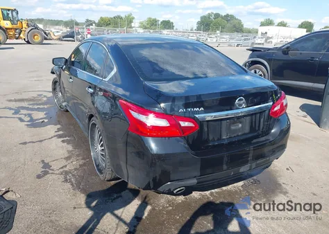 2016 Nissan Altima 2.5/2.5 S/2.5 Sl/2.5 Sr/2.5 Sv z USA, uszkodzony, nr VIN 1N4AL3AP2GC235488